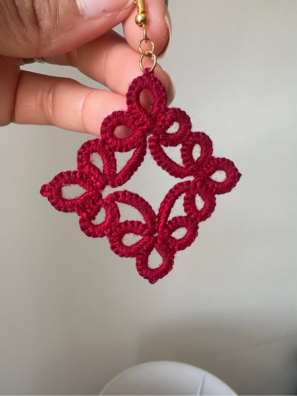 Boho Burgundy /red Tatted Lace Floral Statement Dangle Earrings Gold Tone